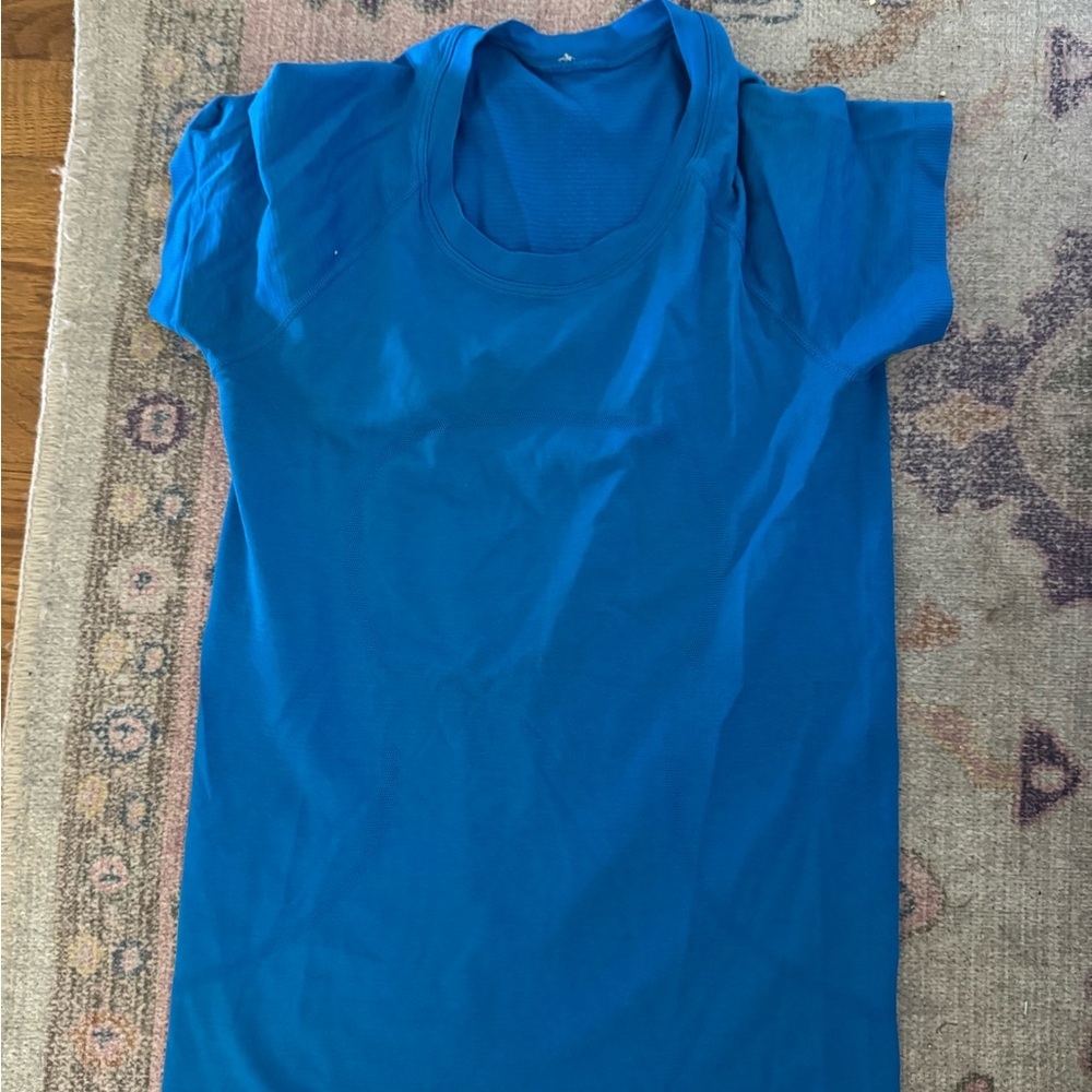 lululemon athletica Vibrant Blue Short Sleeve Tee